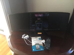 IPhone 4 and Philips docking stereo
