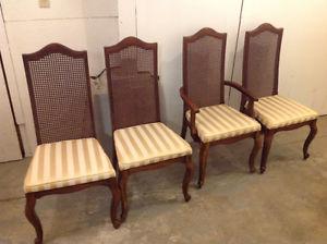 4-DINING ROOM CHAIRS