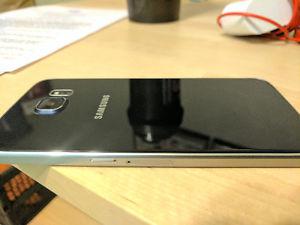 64GB Samsung Galaxy S6 with accessories