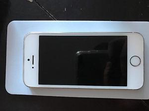 Apple iPhone 5s 32GB GOLD