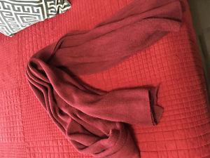 Beautiful and cozy red scarf ONLY 2$