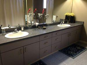Double sink bathroom vanity