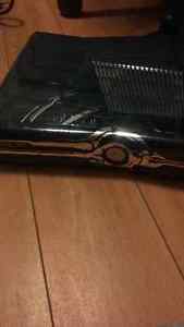 Halo 4 edition Xbox 360 with 30 games and headset