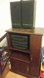 Kenwood sterio and cabinet