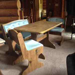 Kitchenette table and chairs
