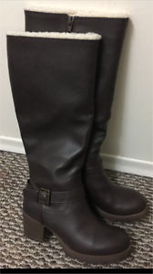 Wanted: Payless boots size 8