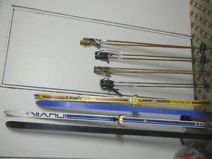 cros country skis, boots, poles