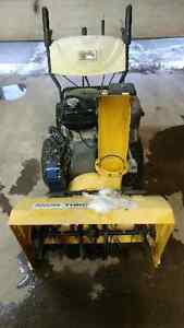11Hp 28" Snowblower With Electric Start