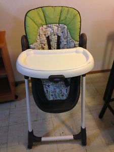 Excellent Graco highchair Moving sale