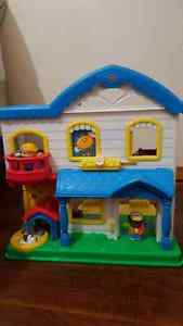 Fisher Price little people house