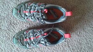 Merrell hiking shoes - womens size 6