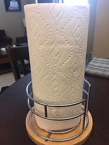 Paper towel holder