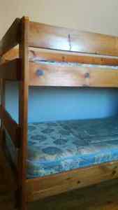Pine bunkbeds