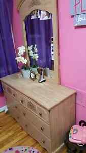Twin bedroom set