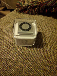 Unused Silver 4th Generation iPod Shuffle