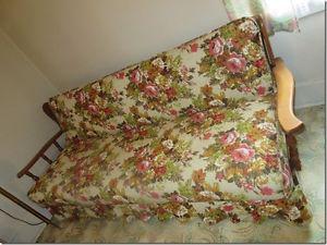 Vintage Couch/bed