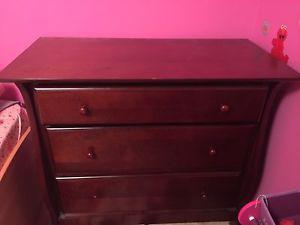 Wanted: Espresso wood dresser excellent condition!!