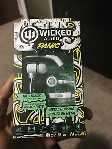 Wicked audio panic earphones