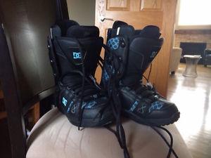 Womens DC snowboarding boots