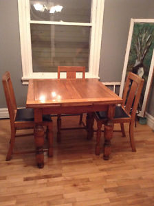 antique oak table with 4 chairs
