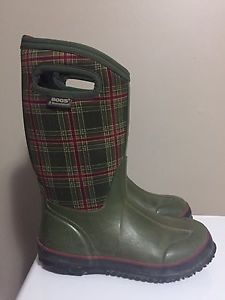 Bogs youth size 3 winter boots