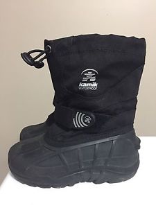 Kamik toddler size 10 winter boots