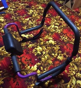 LIKE NEW AB CRUNCH ROLLER CORE FIRMER.