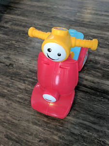 Laugh & Learn Smart Stages Scooter - Fisher-Price