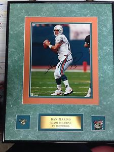 Maimi dolphins dan Marino autographed picture NFL