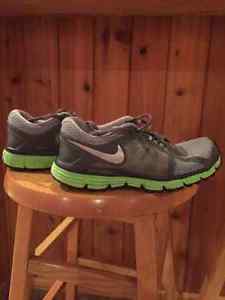 Nike Green Dual Fusion ST2 Running Shoe