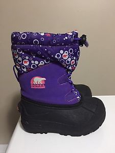 Sorel toddler size 9 winter boots
