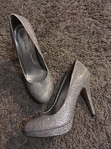 Sparkly heels size 7.5