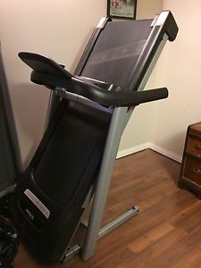 Treadmill - Tempo 632T