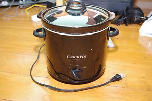 small size Crock pot slow cooker