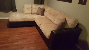 BRAND NEW IN THE LEATHER/SUEDE SECTIONAL 750!! FREE