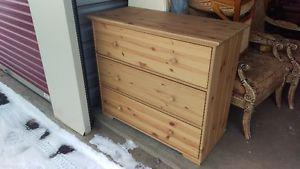 Beautiful Big Spacious Solid Pine 3-Drawer Dresser