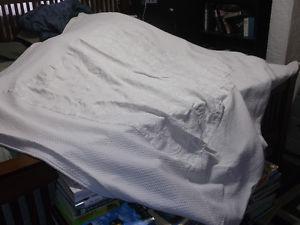 Beautiful Twin sized Duvet, bed skirt, sham, curtain