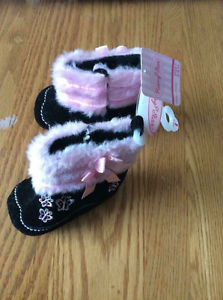 Brand New Never Worn Baby Girl Boots Size 3-6M