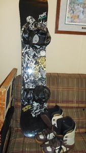 Drift Salomon snow board, with K2sonic bindings & Forum