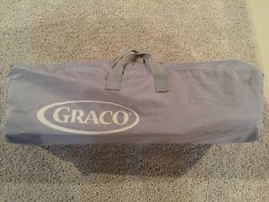 Graco baby travel bed in good condition