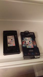 Lifeproof Case For IPHONE 5C ** PLEASE READ**
