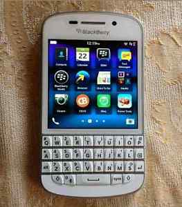 Unlocked blackberry Q10