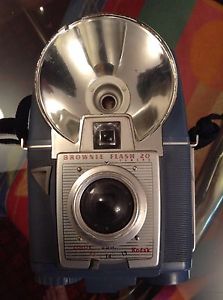Vintage Brownie Flash 20 Camera