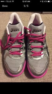 Volleyball Shoes Size 8.5