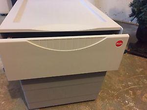 Wanted: Under counter compost/garbage bin