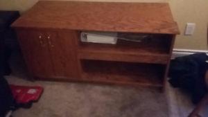 free shelf, bookcase, kitchen table & chairs