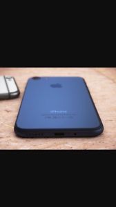 iPhone 7 32GB Matt black **locked to Telus**