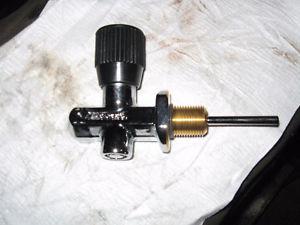 scuba tank valve