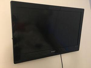 32" SHARP LCD TV with Wall Mount