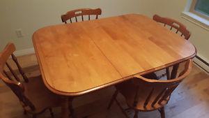 5 Piece Dining Table Set - Solid Oak